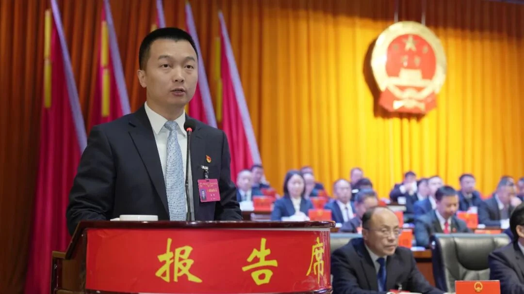 张俊当选吉首市人民政府市长！(图2)