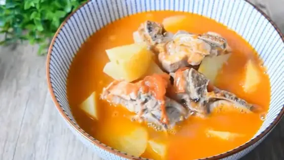 番茄土豆小排汤
